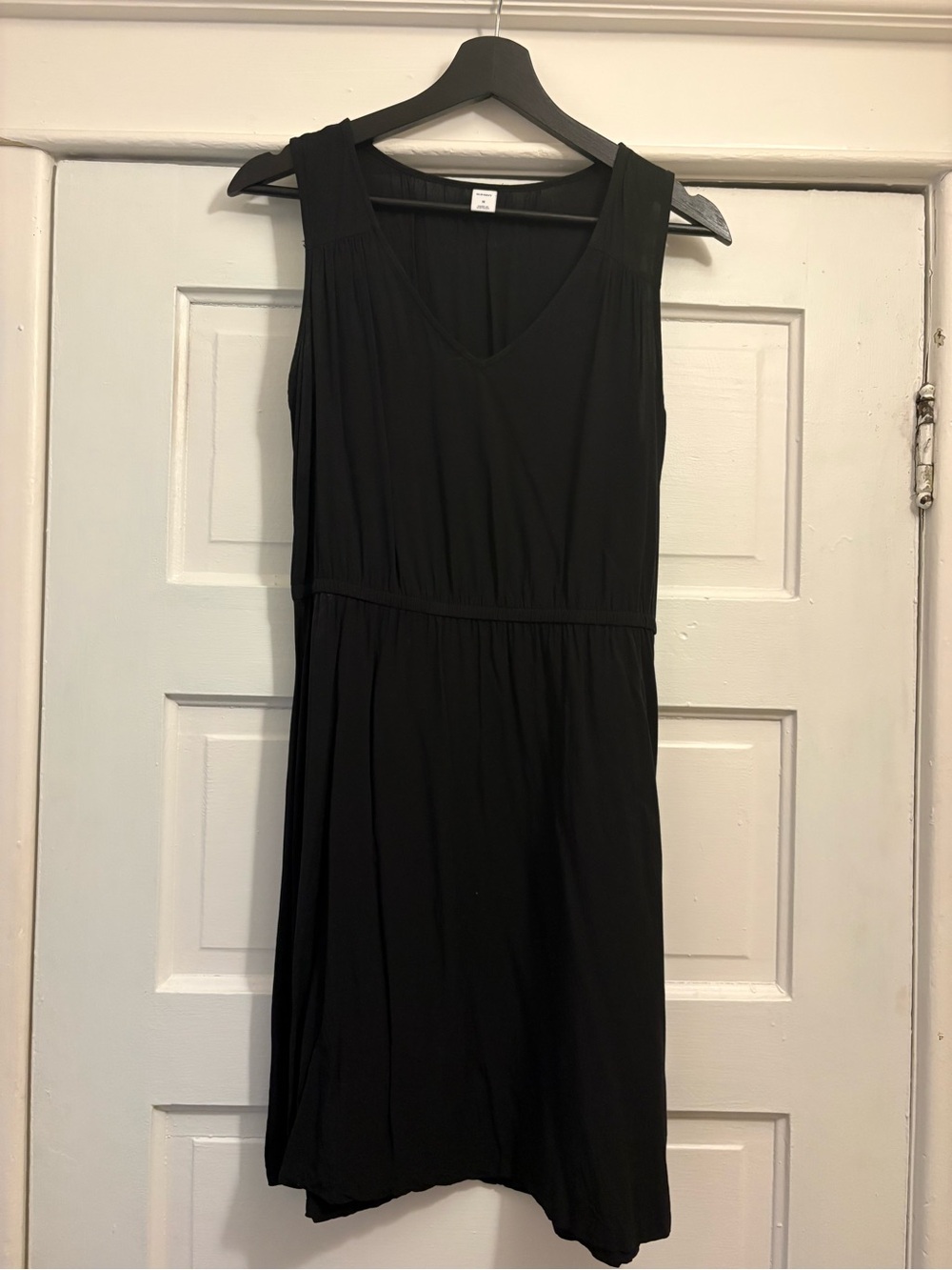 Old Navy Black Sleeveless Midi Dress